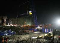 <I>She flies!</I> ....'The Big Lift' of 66048 underway at Carrbridge station in the early hours of 14 February 2010. [Andrew Smith/BBC News - with thanks to Sue Davies] <br><br>[Andrew Smith/BBC News 14/02/2010]