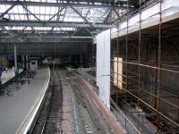 Looking west at the works to build a new platform on the Balmoral side of Waverley on 12 August 2006.<br><br>[Ewan Crawford 12/08/2006]
