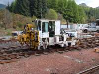 On-track machine at Crianlarich.<br><br>[Colin Harkins 06/05/2005]