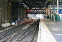 New southside through platform 29 October looking west from the central crossover.<br><br>[John Furnevel 29/10/2006]