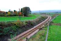 Looking from Kennet to Clackmannan. The road bridge over the line here finally has two lanes again.<br><br>[Ewan Crawford 12/11/2006]
