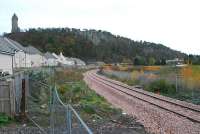 Looking east at the former Causewayhead station. Wallace Monument peeks down at the railway works.<br><br>[Ewan Crawford 12/11/2006]