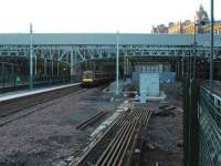 East end of Waverley showing the new platform 3. Plenty of space round here for a few new platforms for say a new Waverley Route or even Penicuik.<br><br>[Ewan Crawford 26/12/2006]