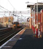Departure from Newton on 5 January signalled for Newton West Junction and the Rutherglen line.<br><br>[John Furnevel /01/2006]