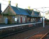 The main station building at Lanark in January 2007. The building dates from 1855.<br><br>[John Furnevel 05/01/2007]