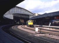 Bristol Temple Meads station in May 1985 with a class 33 at the platform.<br><br>[John McIntyre /05/1985]