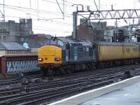 37611 crossing the Clyde Viaduct approaching Glasgow Central with the Network Measurement Train<br><br>[Graham Morgan 31/01/2007]