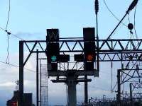 New LED signals in place at Glasgow Central.<br><br>[Graham Morgan 03/03/2007]