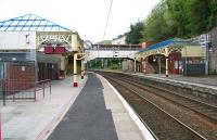 A station with lots of character (and characters). View east along the platforms at Port Glasgow. April 2007. <br><br>[John Furnevel 29/04/2007]