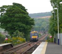 170425 crosses over to the up line at Ladybank and heads for Edinburgh.<br><br>[Brian Forbes 11/05/2007]