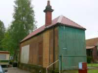 Old shed on eastbound platform. A Goods shed with a weigh-bridge maybe?<br><br>[Brian Forbes 04/06/2007]