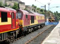 <I>Excuse me - are you likely to be long...?</I> Sleeper locomotives 90018 and 67020 stuck in the east end bay following a PW problem on 5 July 2007. <br><br>[John Furnevel 05/07/2007]