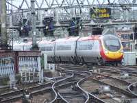 390037 <I>Virgin Difference</I> on the approach to Glasgow Central<br><br>[Graham Morgan 23/06/2007]