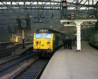 50035 waits to depart from Glasgow Central on 09 April 1974.<br><br>[John McIntyre 09/04/1974]