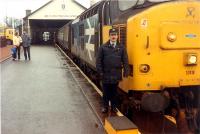 37419 and driver at Wick.<br><br>[Ewan Crawford //1989]