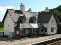 The boarded up station building at Helmsdale on 27 August 2007.<br><br>[John Furnevel 27/08/2007]