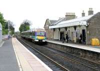A Glasgow - Edinburgh shuttle service arriving at Linlithgow in May 2005. <br><br>[John Furnevel 11/05/2005]
