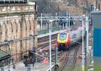 A Virgin Voyager pulls away from Waverley's 'sub' platform 9 on 2 January 2008 and heads for the Calton Tunnel with a southbound service.<br><br>[John Furnevel 02/01/2008]