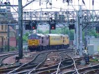 31601 and 31602 passing Bridge Street on the approach to Glasgow Central with a Network Rail test coach on 22nd May<br><br>[Graham Morgan 22/05/2008]