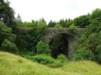 Half a mile west of Killin Junction is this viaduct still in reasonable condition.<br><br>[John Gray 23/07/2008]