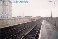 Kirkwood station looking west.<br><br>[Ewan Crawford //]
