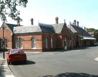 The 1882 NER Tynemouth station, seen in July 2004.<br><br>[John Furnevel 10/07/2004]