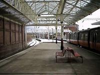 Looking towards Glasgow at Helensburgh Central.<br><br>[Garth Ponsonby //]
