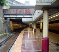 Looking east into the start of Anderston tunnel on 9 August 2008. One mile and 1100 yards to the former Glasgow Green station.<br><br>[David Panton 09/08/2008]