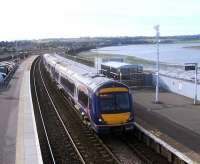 170410 rolls into Montrose station with a Glasgow Queen Street - Aberdeen train on 11 October 2007.<br><br>[Sandy Steele 11/10/2007]