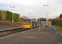 143 619 calls at Parson Street, Bristol, on 26 November with a service to Weston-super-Mare.<br><br>[Peter Todd 26/11/2008]