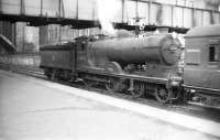 Reid ex-NBR 4-4-0 62493 <I>Glen Gloy</I> at the north end of Aberdeen station in July 1958. Withdrawn from 61A Kittybrewster in June 1960, the locomotive met its end at Inverurie works 4 months later.<br>
<br><br>[Robin Barbour Collection (Courtesy Bruce McCartney) 29/07/1958]