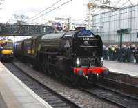 A1 Pacific 60163 <I>Tornado</I> arrives at Waverley platform 2 on 28 February 2009 with the <I>Auld Reekie Express</I> from York. <br>
<br><br>[David Panton 28/02/2009]
