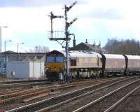 66 167 signalled for the Down Kincardine line at Stirling Middle Junction on 4 March with a coal train for Longannet.<br><br>[David Panton 04/03/2009]