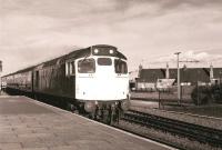 27036 runs through Ladybank with a southbound train off the Perth line on 13 November 1981.<br>
<br><br>[Peter Todd 13/11/1981]