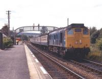 Northbound train behind a type 2 at Lairg in August 1972<br>
<br><br>[Colin Miller /08/1972]