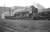 Class A1 Pacific no 60134 <I>Foxhunter</I>, a visitor from Copley Hill, stands alongside A3 no 60091 <I>Captain Cuttle</I>,  at  Gateshead around 1964, a year before withdrawal.<br>
<br><br>[K A Gray //1964]