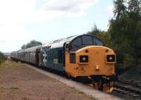 <I>The drivers are definitely getting younger!</I> 37025 halts at Kinneil Halt (request stop) on 29 August 2009 during the SRPS diesel weekend.<br>
<br><br>[David Forbes 29/08/2009]