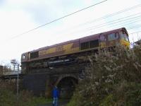 66047 at Elderslie East Junction waiting to proceed with a ballast train to the works site at Elderslie on 15th November where track upgrade and renewal work is taking place.<br><br>[Graham Morgan 15/11/2009]
