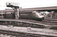 HST 43128 arrives at Temple Meads from the south in November 2009.<br><br>[Peter Todd 11/11/2009]