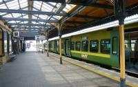 The IE terminus at Howth in May 2008 with a DART service awaiting departure for Dublin Connolly.<br>
<br><br>[Colin Miller 23/05/2008]