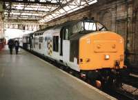 37 428 <I>David Lloyd George</I> awaiting departure at the former Waverley platform 10 in June 1994 with the 1540 to Inverness, dubbed <I>The Highland Enterprise</I><br><br>[David Panton /06/1994]