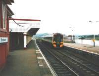 158 706 arrives at Stonehaven on an Aberdeen service in July 1998.<br><br>[David Panton /07/1998]