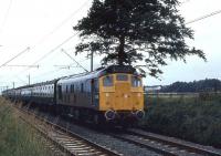 The 1225 from Oban to Glasgow Queen Street approaches Cardross on 07 August 1971 behind Class 25 no 5178.<br>
<br><br>[John McIntyre 07/08/1971]