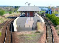 Formerly Leuchars Junction, the current Leuchars Station is seen looking north on 19 May 2005. The infilled bay was used by trains serving St Andrews and the Fife coast route. The St Andrews branch finally closed in 1969.<br><br>[John Furnevel 19/05/2005]