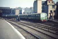 A (then) new DMU leaving Glasgow Central on 5th September 1959.<br><br>[A Snapper (Courtesy Bruce McCartney) 05/09/1959]
