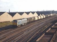 Class 25 No. 5163 approaches Stockton station from the south on 2 October 1970 with a motley collection of long and short wheelbase four wheelers forming northbound trip working 9P86.<br>
<br><br>[Bill Jamieson 02/10/1970]