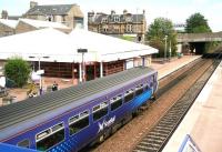 The 15.28 Dunblane - Edinburgh Waverley arrives at Falkirk Grahamston on 25 July.<br><br>[John Furnevel 25/07/2011]
