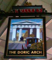 Contrary to popular rumour, there is still a Doric Arch at Euston. However, it's a pub, not a spectacular entrance.<br><br>[Ken Strachan 11/11/2011]