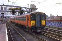 318250 departing Glasgow Central in 1989 en route to Largs.<br><br>[Graham Morgan Collection 19/01/1989]