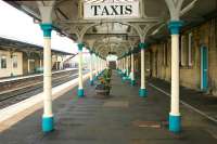 View along the westbound platform at Hexham in May 2006.<br><br>[John Furnevel 07/05/2006]